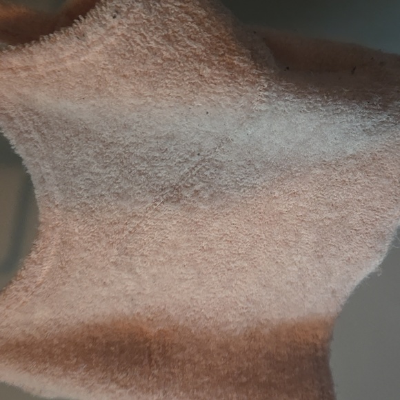 Stylenanda 3ce pink fuzzy knitted tank top - Picture 5 of 8